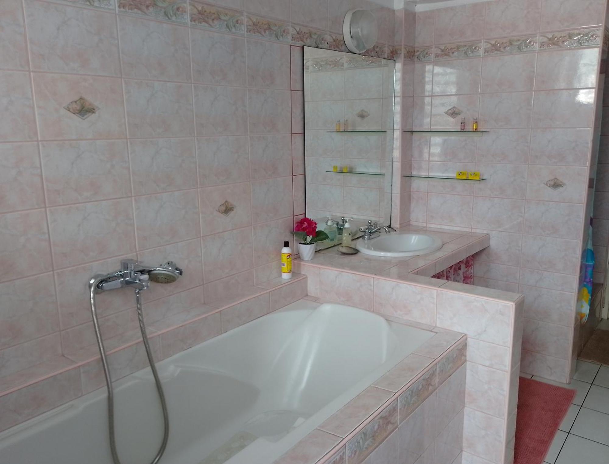 Revolution Tahiti Apartment Papeete  Bagian luar foto